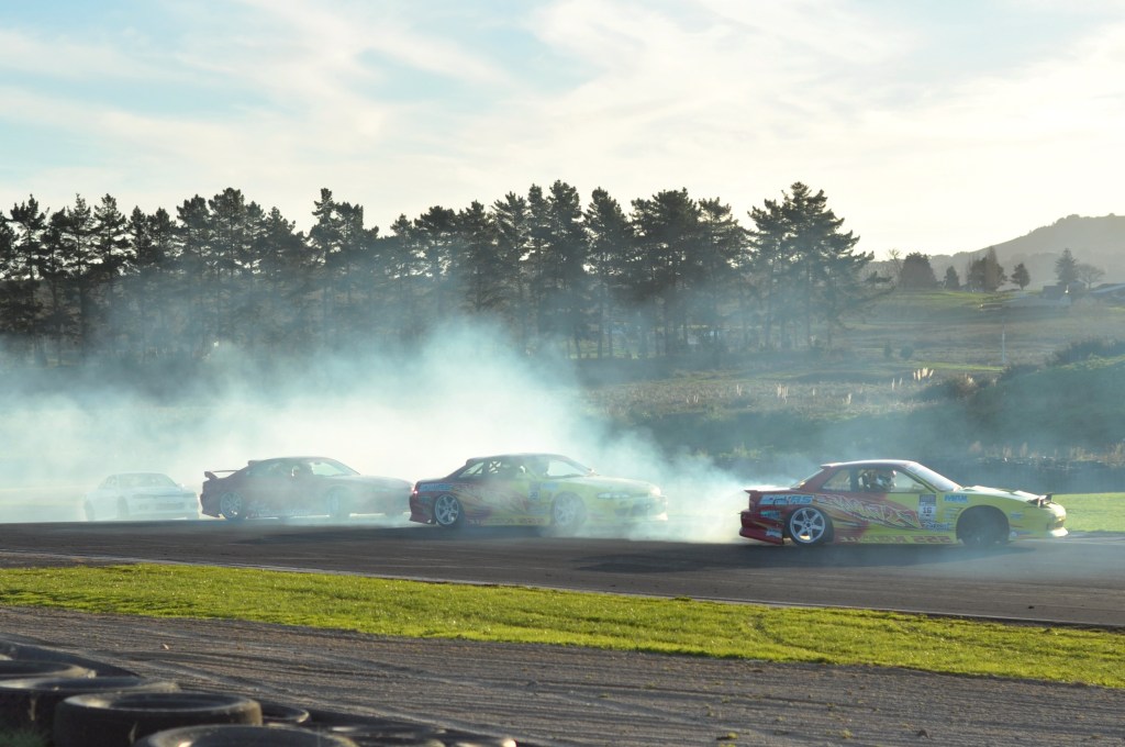 F . R . I . E . N . D .&nbsp;S